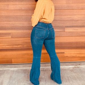 Free People flare jeans. Size 29